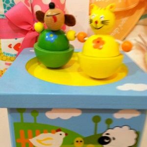 Hand-painted music boxes